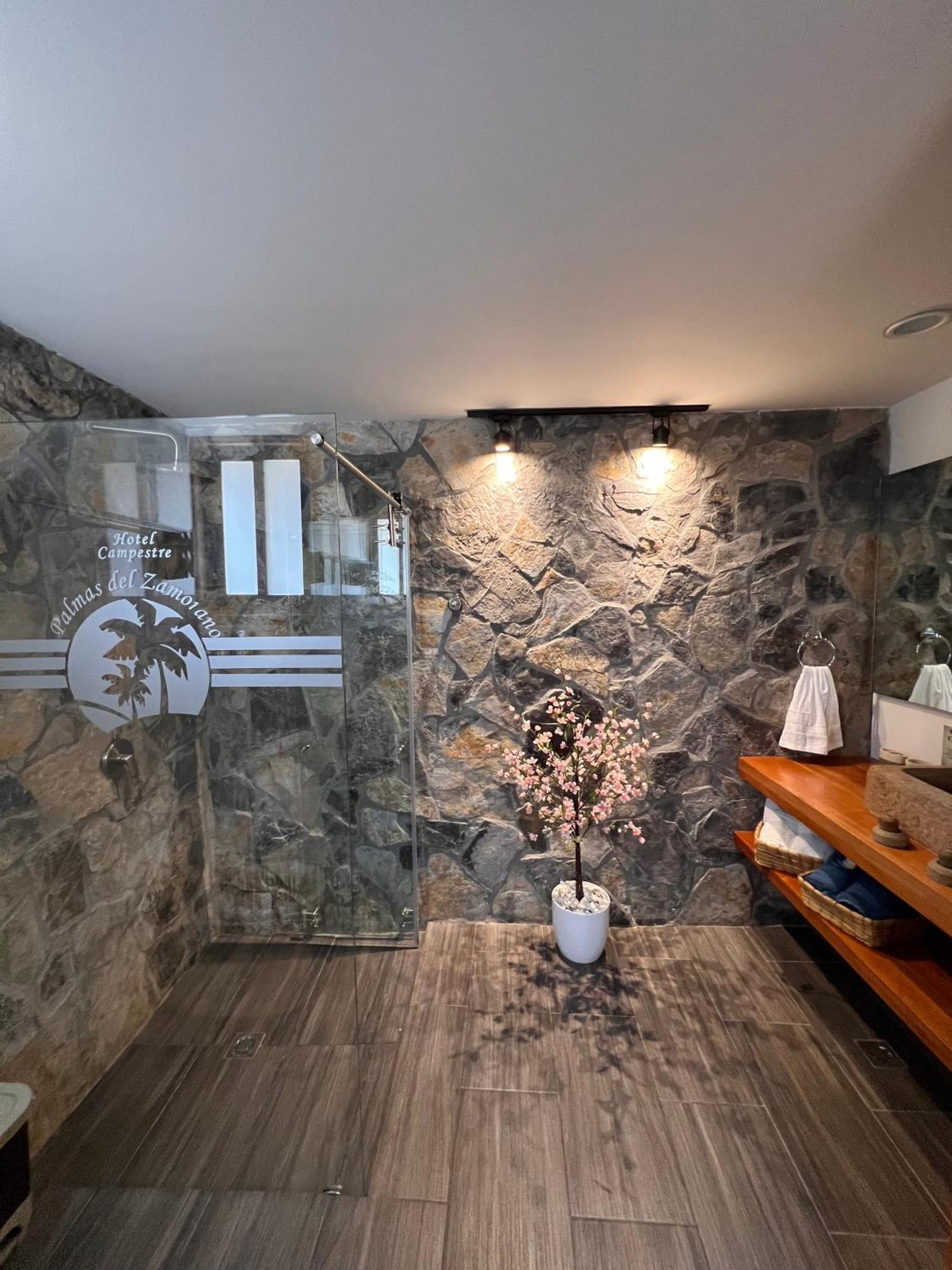 Hotel Campestre Palmas Del Zamorano San Gil Buitenkant foto