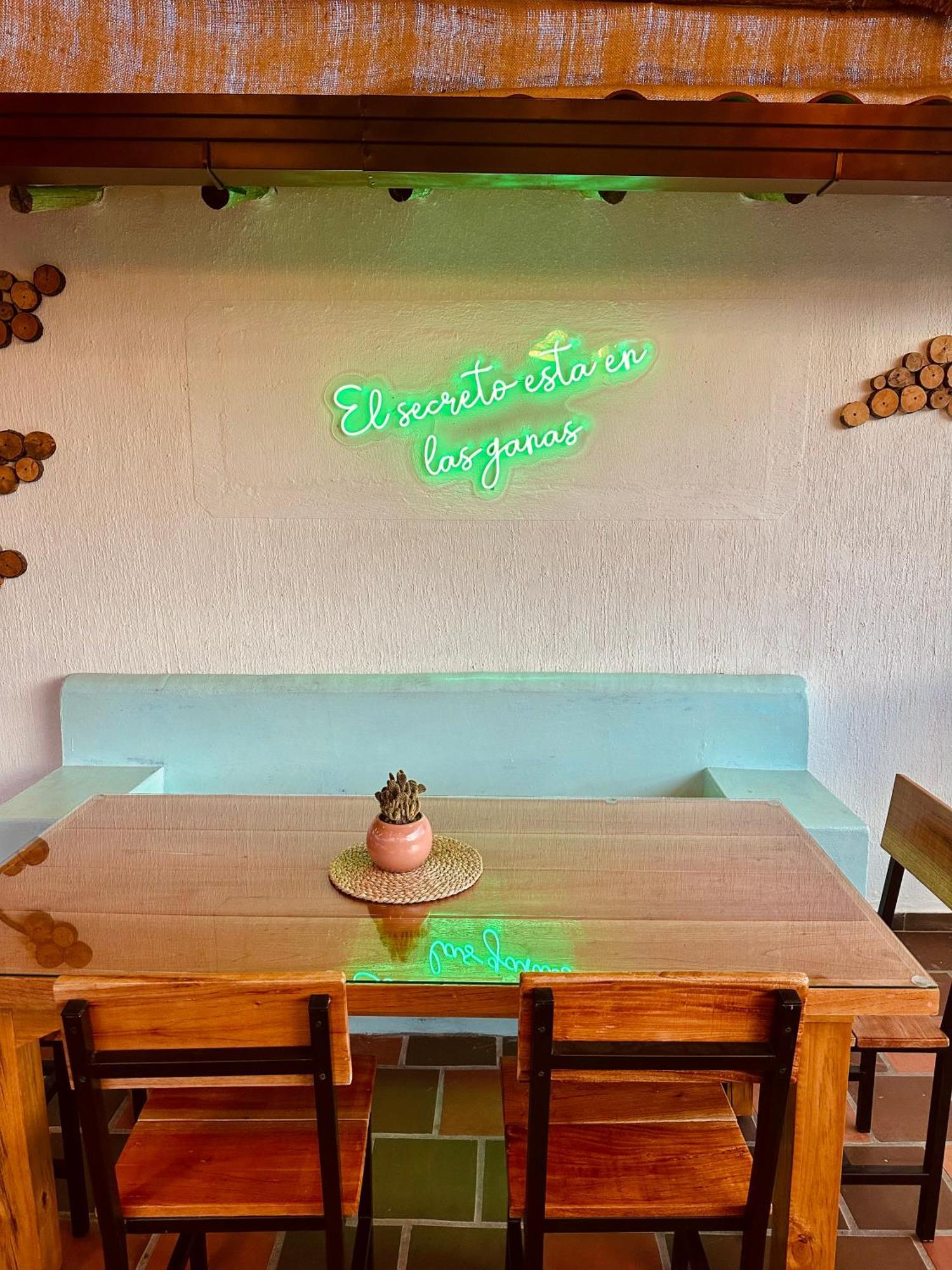Hotel Campestre Palmas Del Zamorano San Gil Buitenkant foto