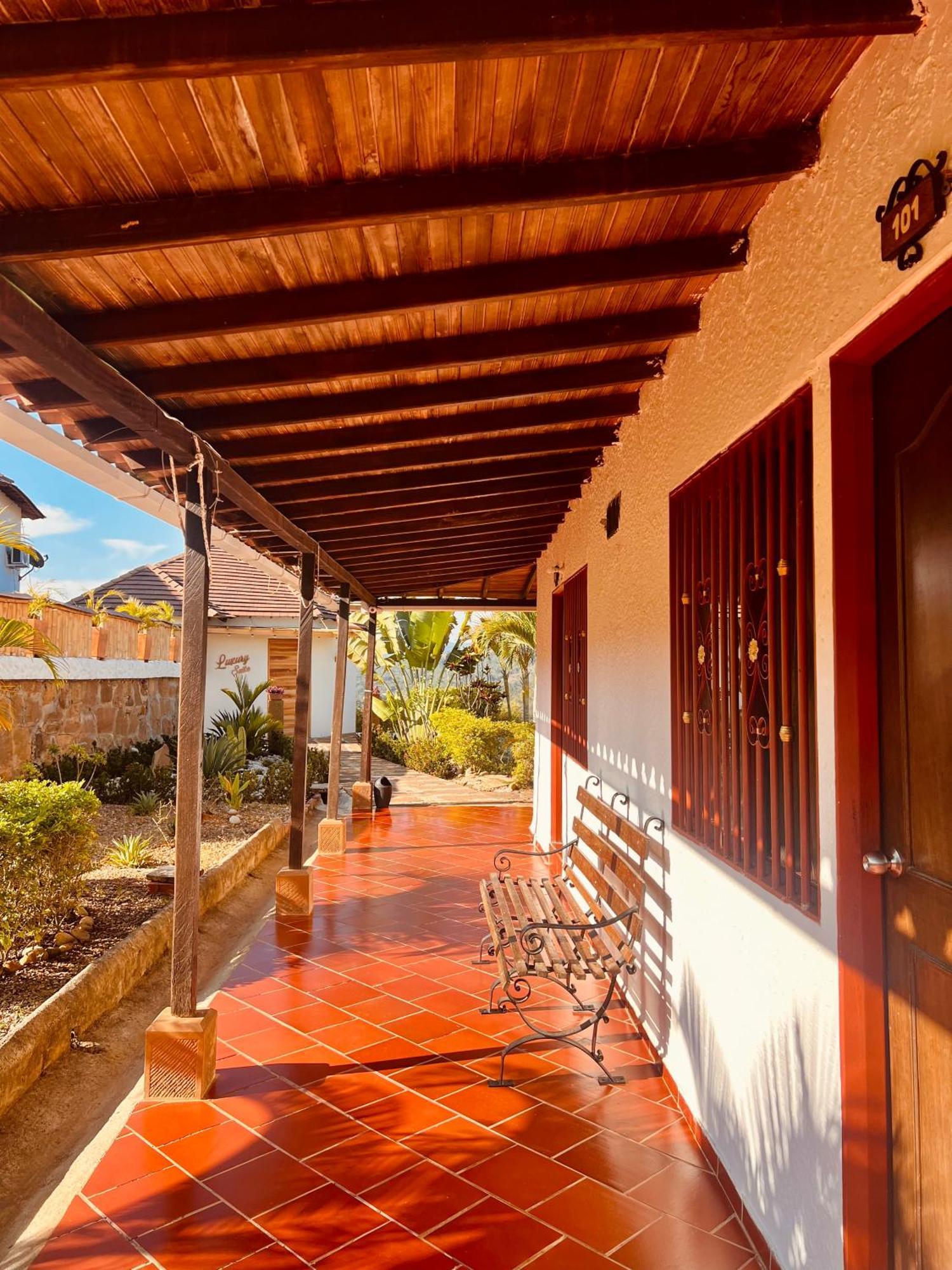 Hotel Campestre Palmas Del Zamorano San Gil Buitenkant foto